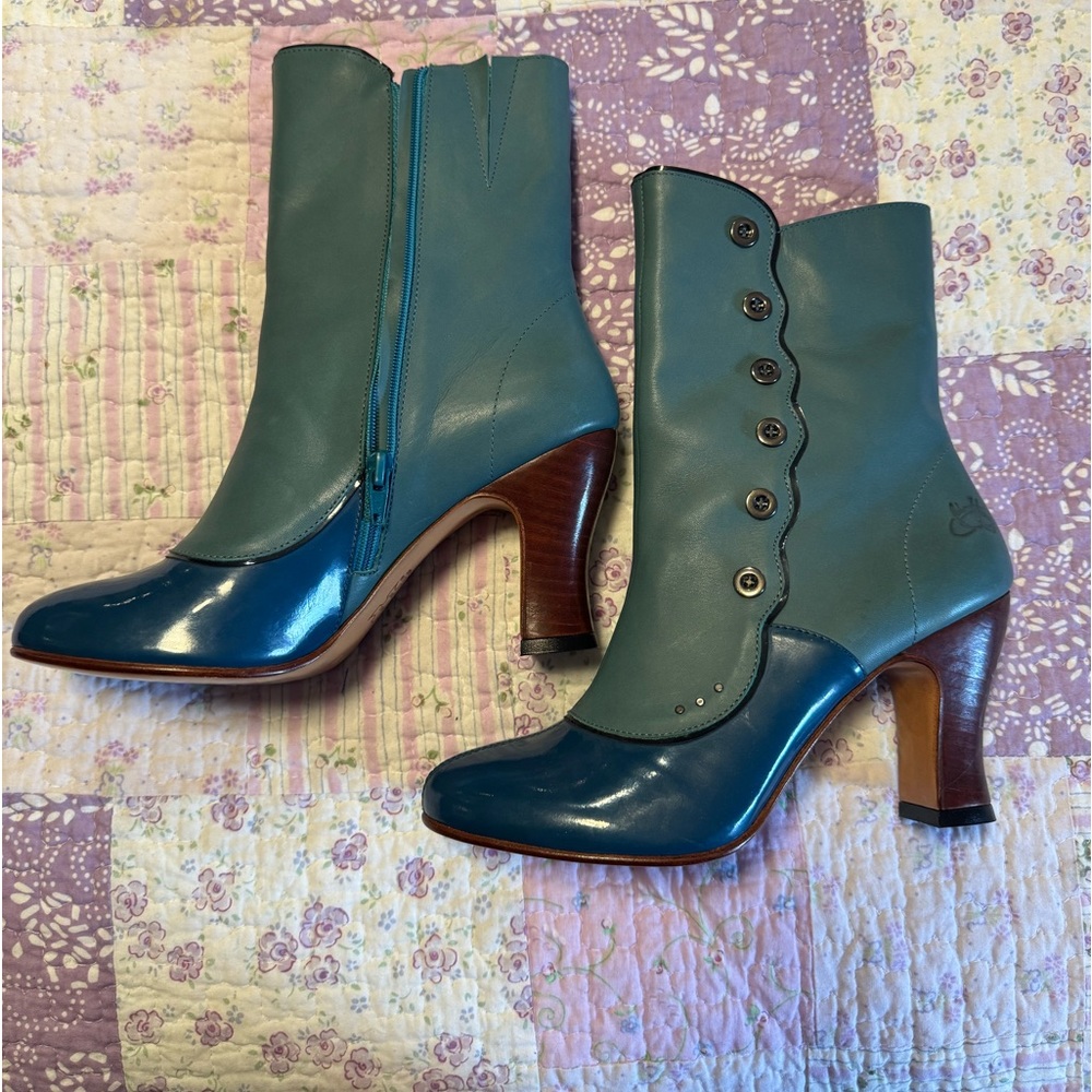 John Fluevog Miracle Ascensions size 8.5 boot